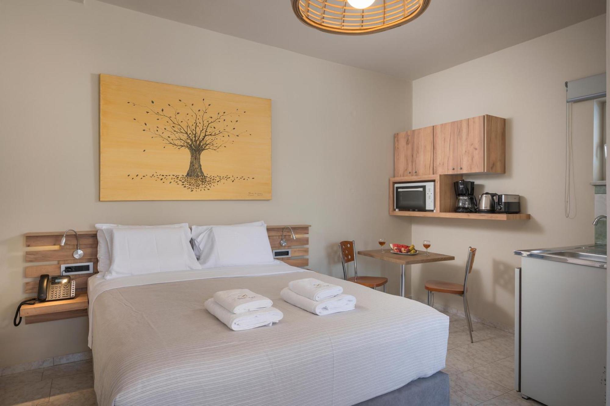 Agia Marina Sun Ray Luxury Apartments الغرفة الصورة