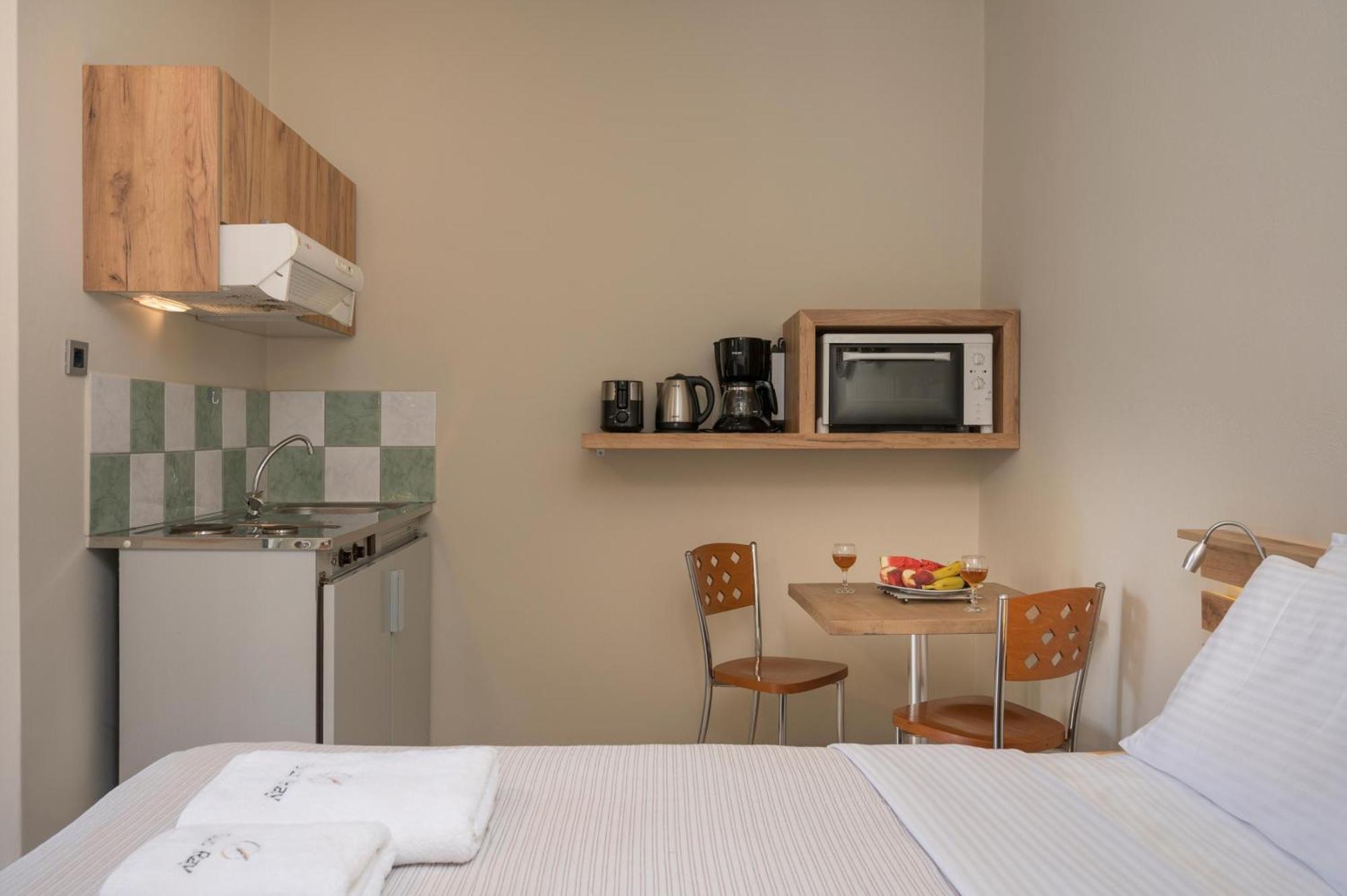 Agia Marina Sun Ray Luxury Apartments الغرفة الصورة